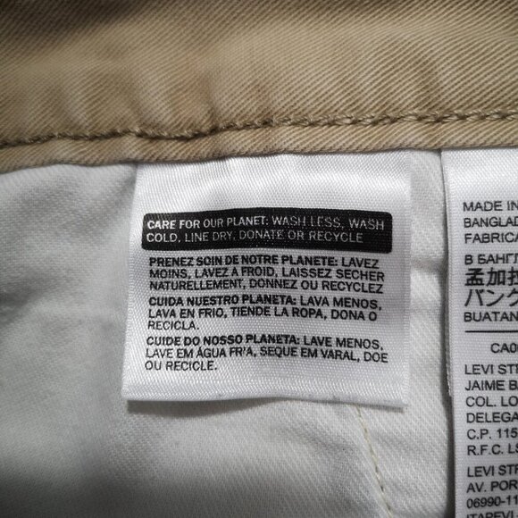 Levi Strauss & Co. Men's Size 36 Zipper & Button Closure Cargo Shorts - Picture 5 of 16